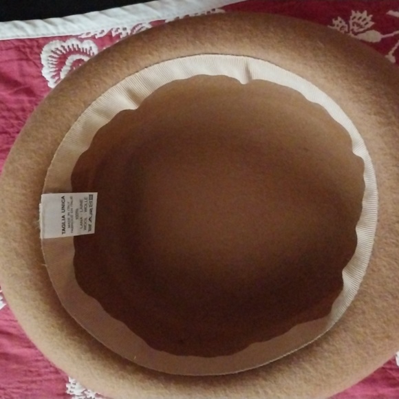 Hat - Picture 3 of 4